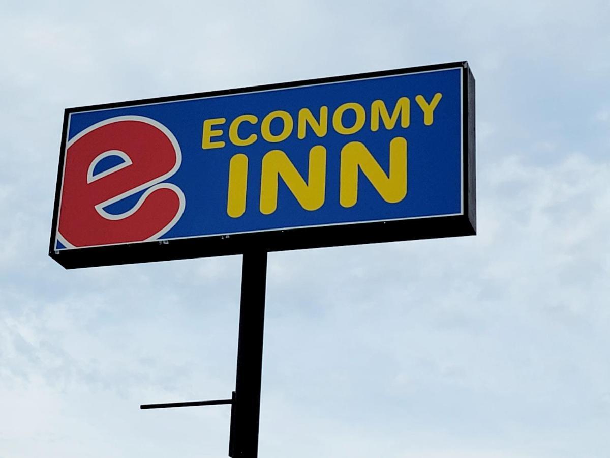 Economy Inn Корнинг Екстериор снимка